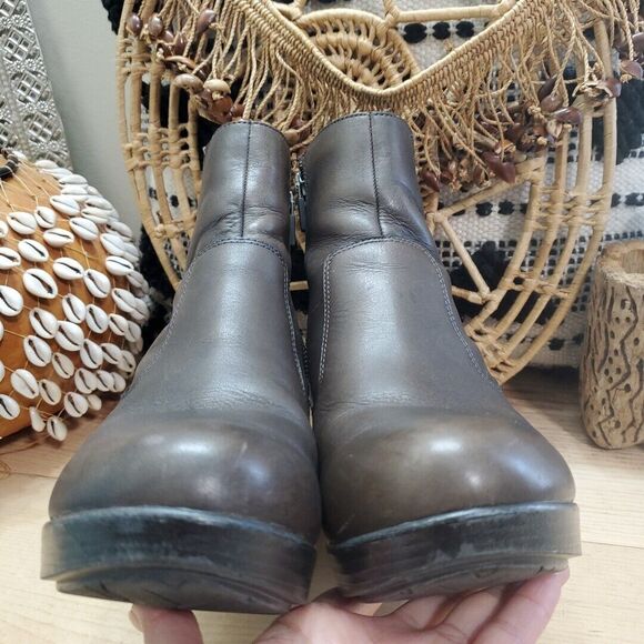 Dansko Faith Stud Wedge Ankle Boots Womens 7.5-8/38 Leather Brown Gore Comfort - Picture 4 of 16